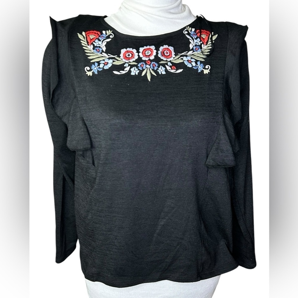 LC Lauren Conrad Black Embroidered Ruffle Long Sleeve Knit Top Size Large